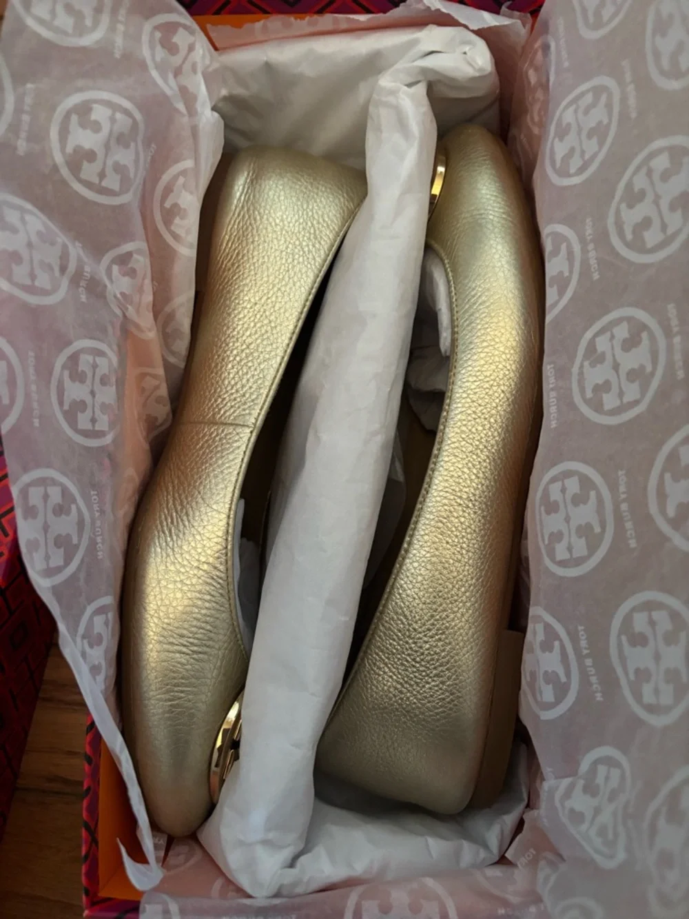 Tory Burch Gold Logo Round-Toe Ballet Flats - Picture 3 of 5